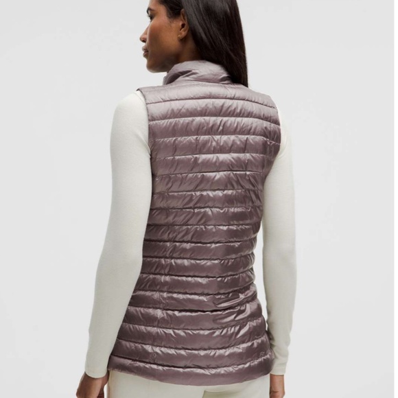 Lululemon Pack It Down Vest *Shine (Size 4) in Lunar Rock - Picture 2 of 11